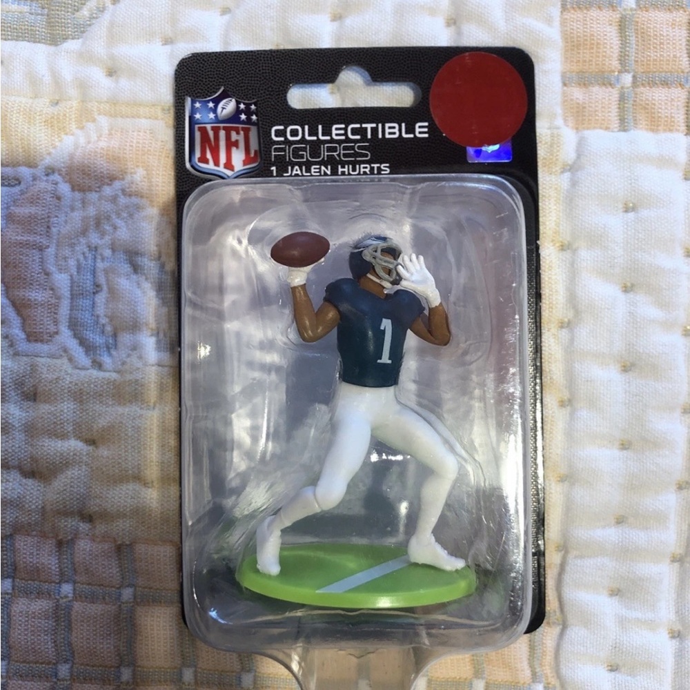 NFL Excite Series 1 Collectible 2.5" Mini Figure JALEN HURTS - NEW - Picture 4 of 4